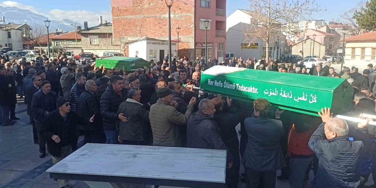 Konya’da Ana Kız Toprağa Verildi