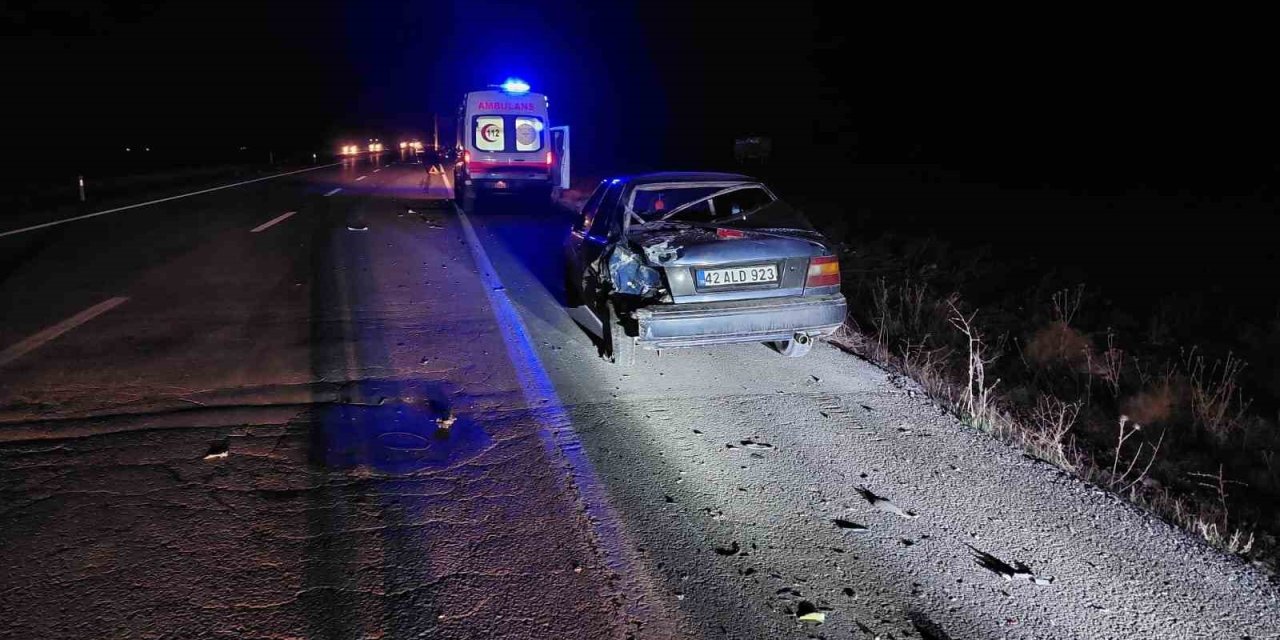 Tır Otomobile Arkadan Çarptı: 1 Yaralı