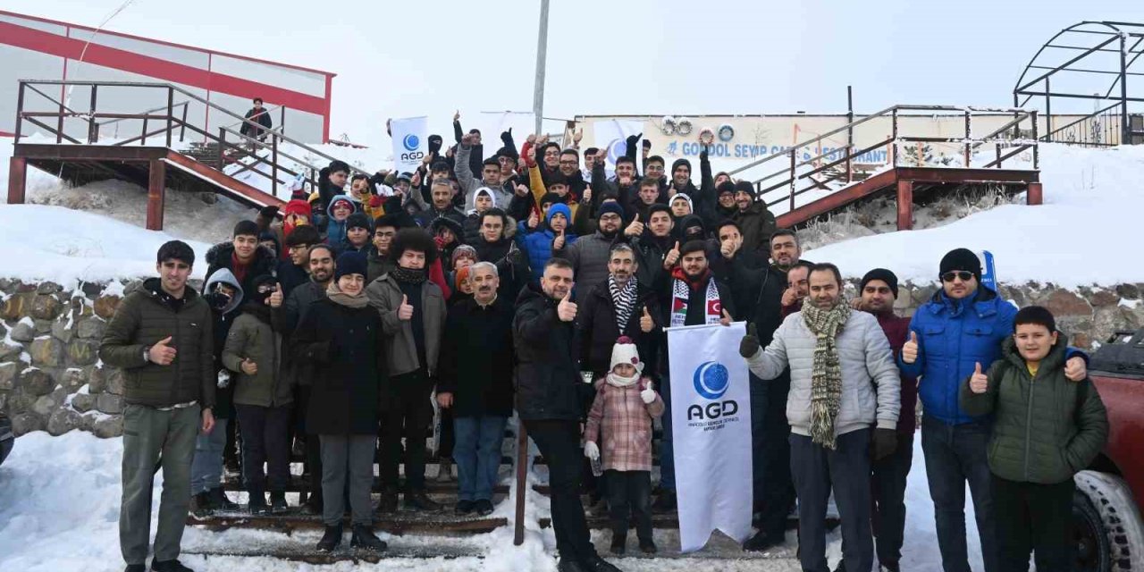 Gençler Erciyes’te Doyasıya Eğlendi