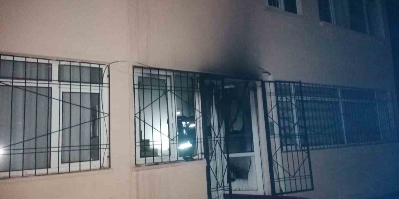 Sağlık Ocağındaki Yangın Büyümeden Söndürüldü