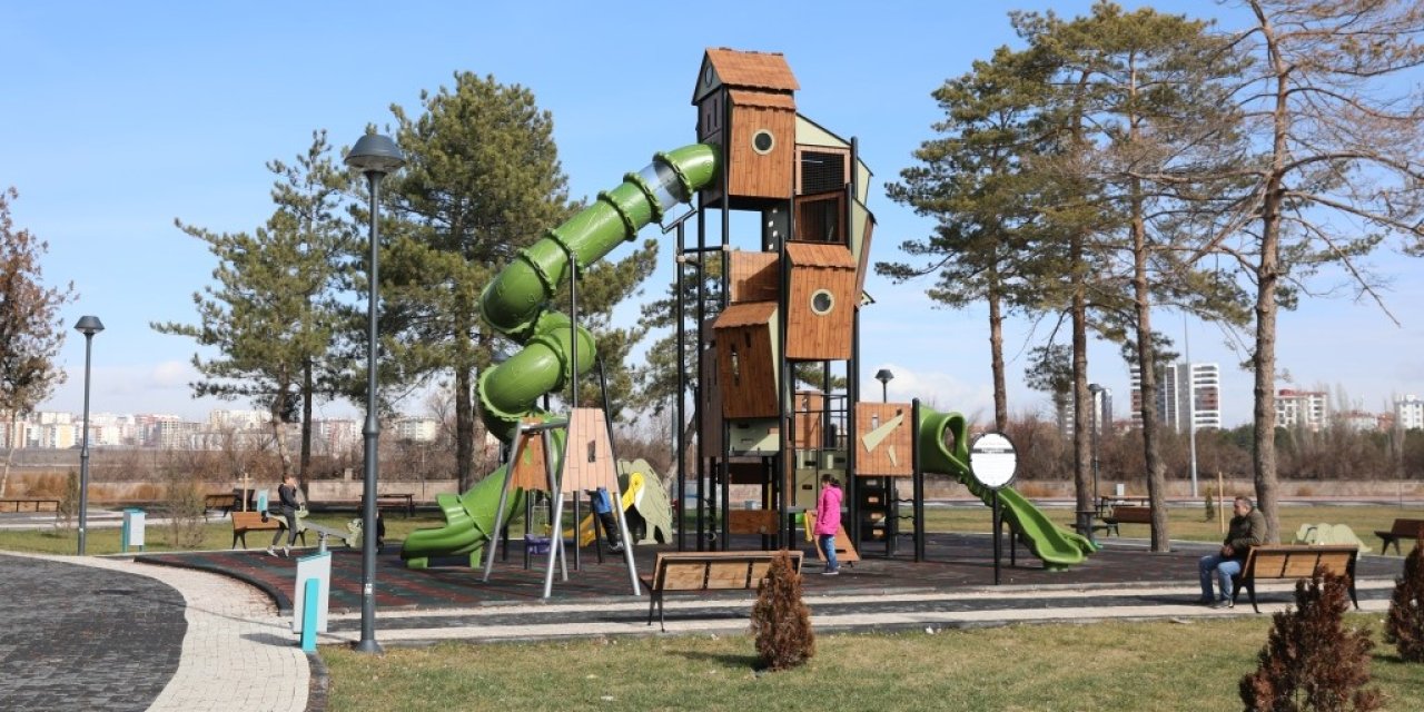 Başkan Çolakbayrakdar: "farklı Belediyeciliğin En İyi Örneklerini Sahada Sergiliyoruz"