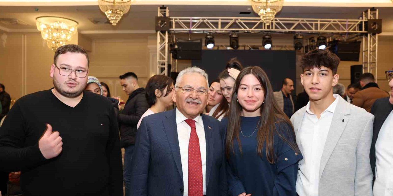 Başkan Büyükkılıç, Hunat Pasajı Ve Tüm Altgeçit Esnafları İle Buluştu