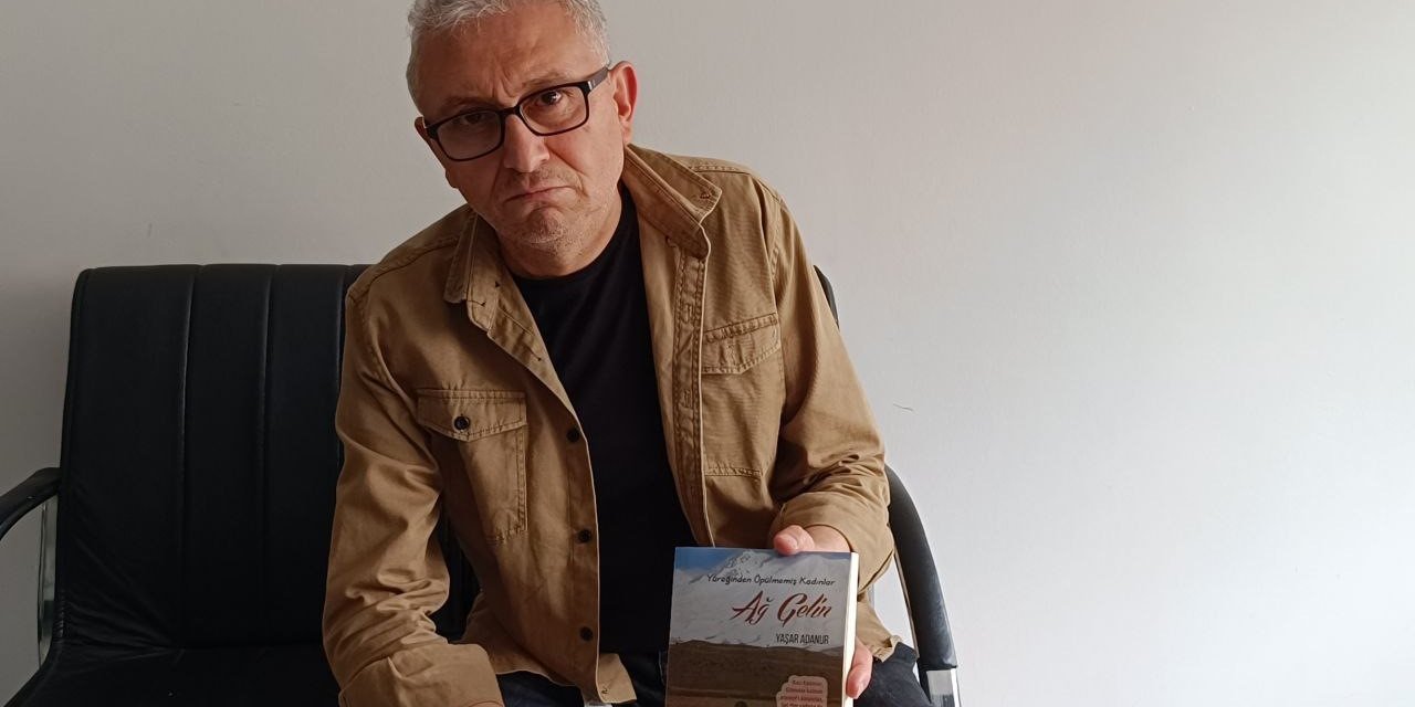 5 Kitap Yazan Gardiyan Sahneye Hazırlanıyor