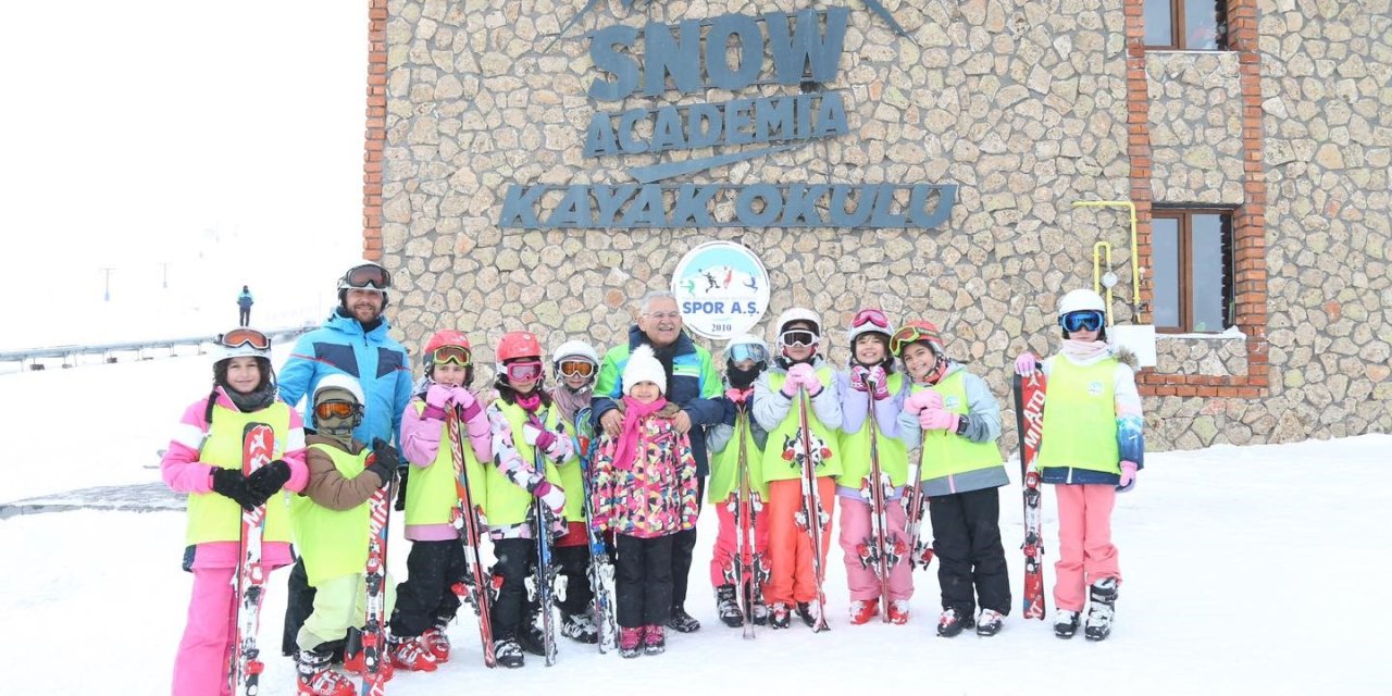 Başkan Büyükkılıç: “türkiye’nin En Büyük Kayak Okulu Erciyes’te Hizmet Veriyor”