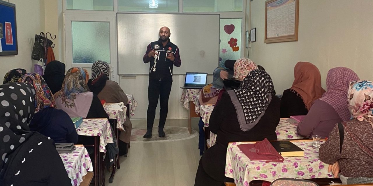 Mersin’de "en İyi Narkotik Polisi Anne" Projesi Eğitimleri Sürüyor