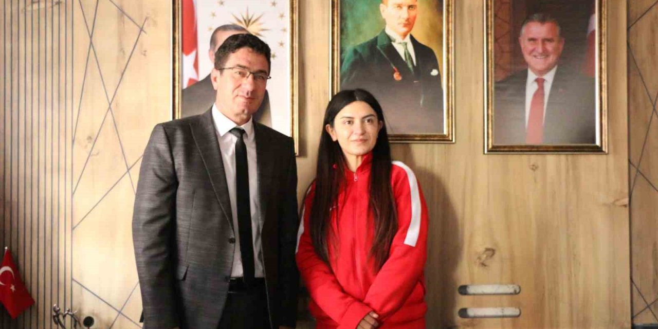 Niğdeli Sporcu İşitme Engelliler Taekwondo Milli Takım Seçmeleri’nde 2’inci Oldu