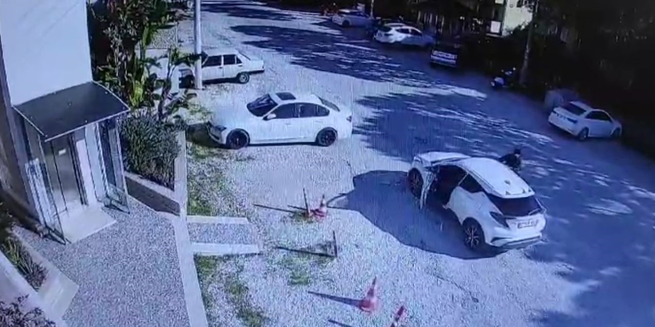 İyi Parti Eski İlçe Başkanı Silahlı Saldırıda Ayağından Yaralandı