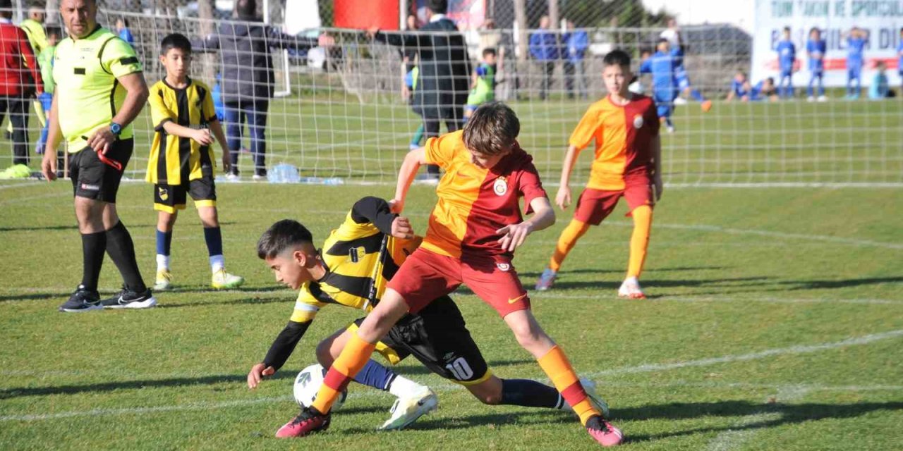 Hayallerinin Takımına Antalya’da Rakip Oldular