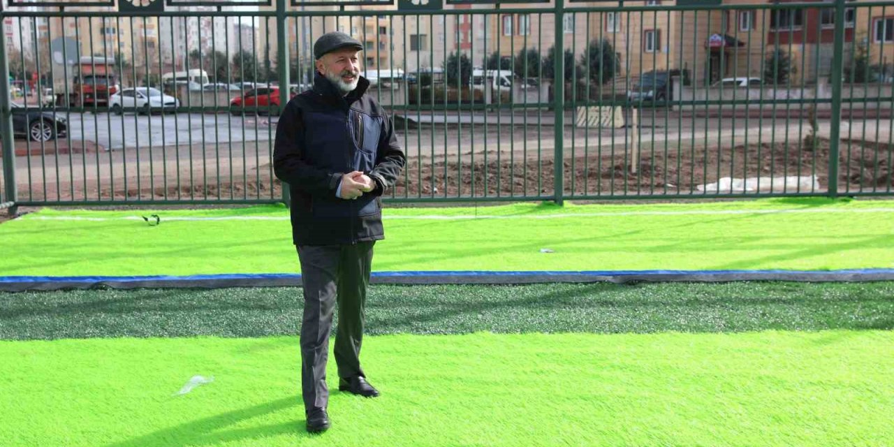 Kocasinan’da Gençler İstedi, Başkan Amca Yaptı