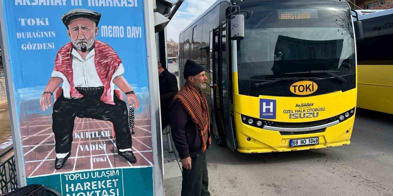 Kurt Gibi Uluyup Otobüs Seferlerini Yönlendiriyor