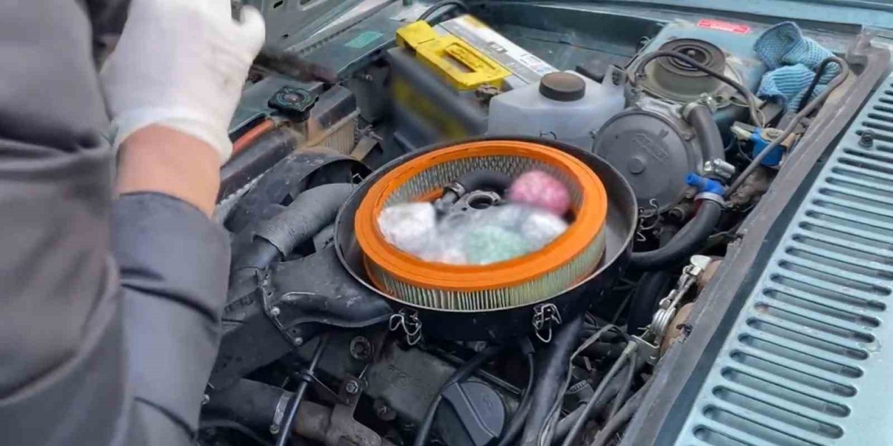 Aracın Hava Filtresinden Uyuşturucu Çıktı