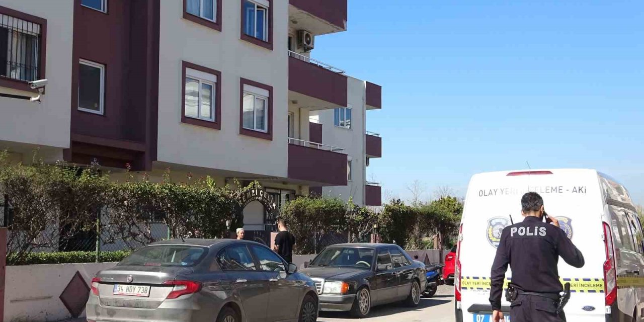 Antalya’da Yalnız Yaşayan 39 Yaşındaki Adamın Şüpheli Ölümü