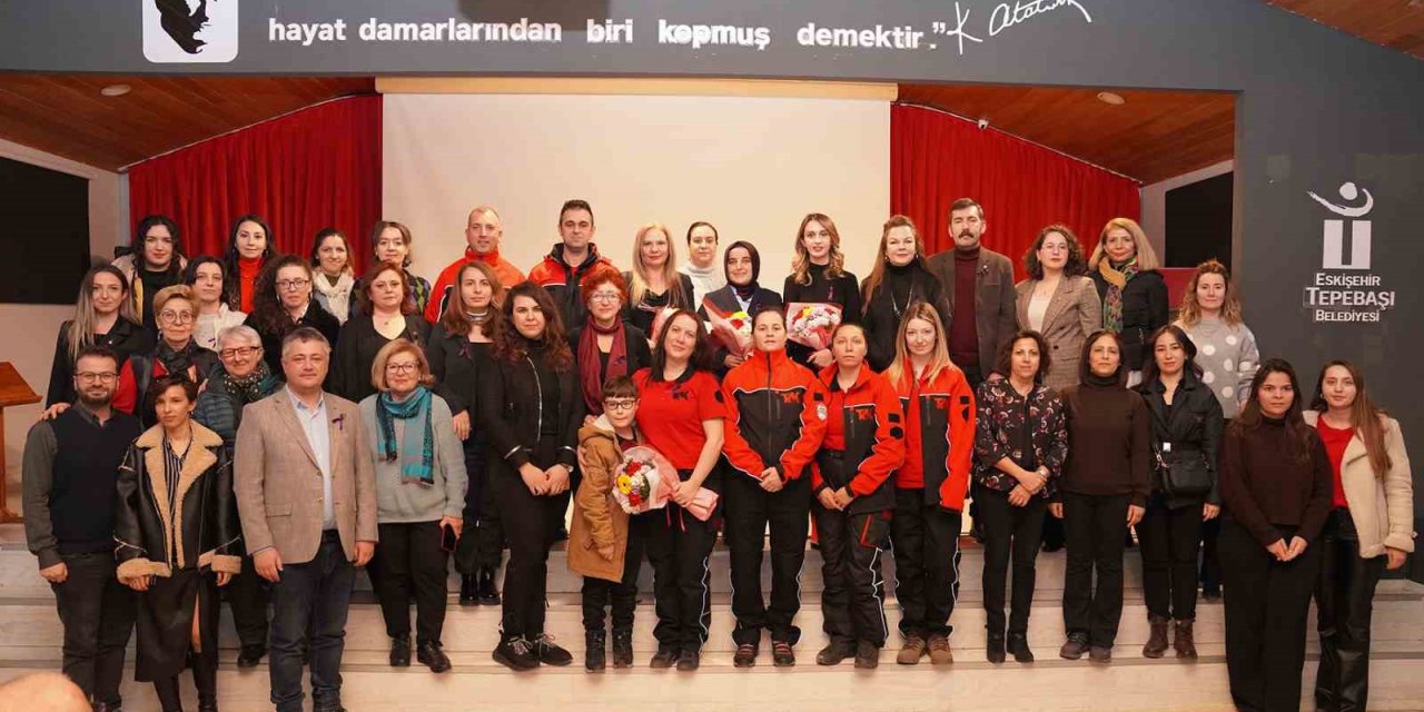 Tepebaşı’nda ’afet Ve Kadın’ Paneli Düzenlendi