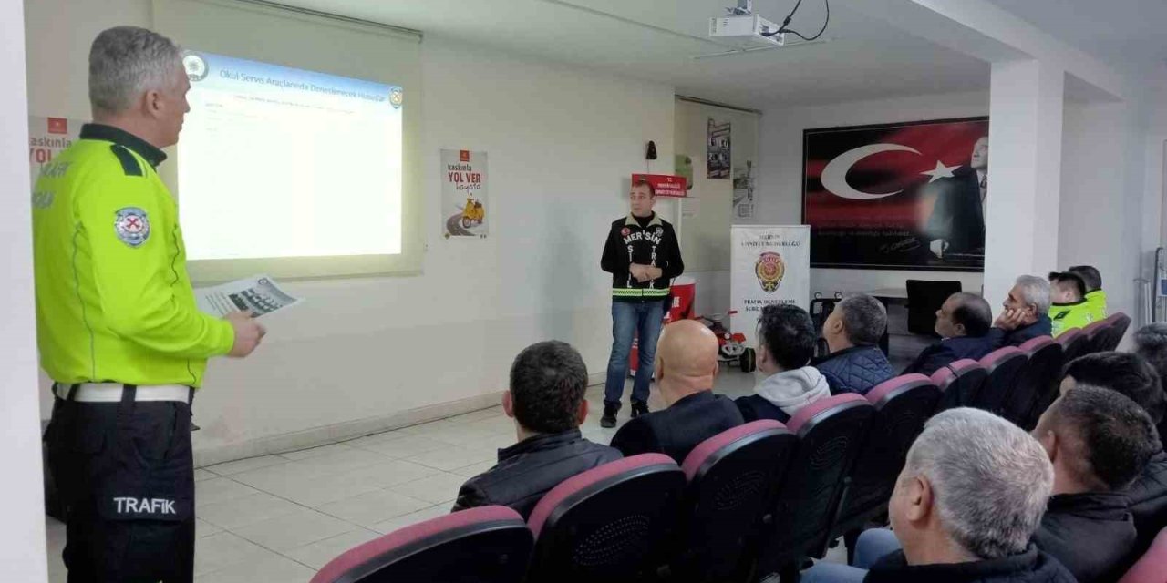Mersin’de Servis Şoförleri Ve Rehber Personele Trafik Eğitimi Verildi