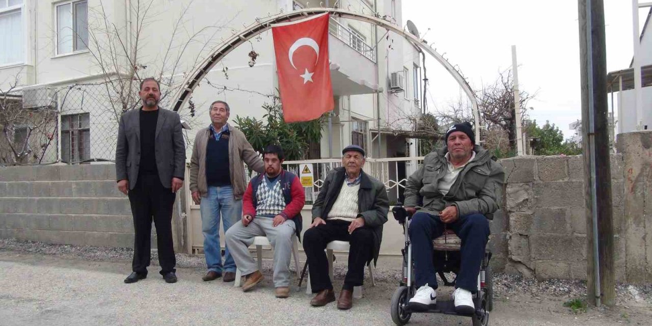 İlk Türk Astronot Alper Gezeravcı’yı Akrabaları Merak Ve Sevinçle Bekliyor