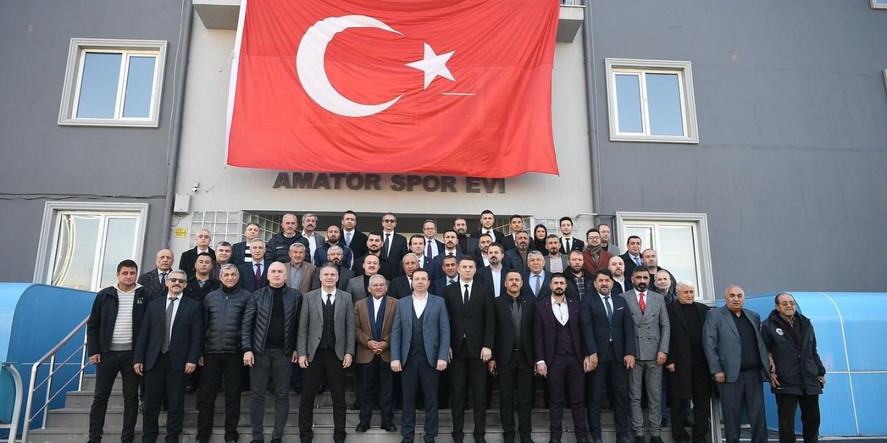Başkan Büyükkılıç, Amatör Spor Kulübü Başkanlarıyla Bir Araya Geldi