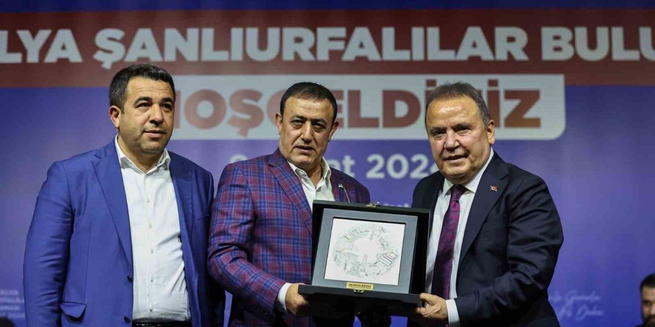 Başkan Böcek: "5 Yıl Boyunca Hiç Kimseyi Ötekileştirmeden Hizmet Ettik"