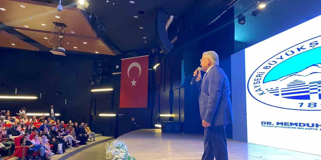 Başkan Büyükkılıç, Miniklerin Mutlu Anlarına Ortak Oldu