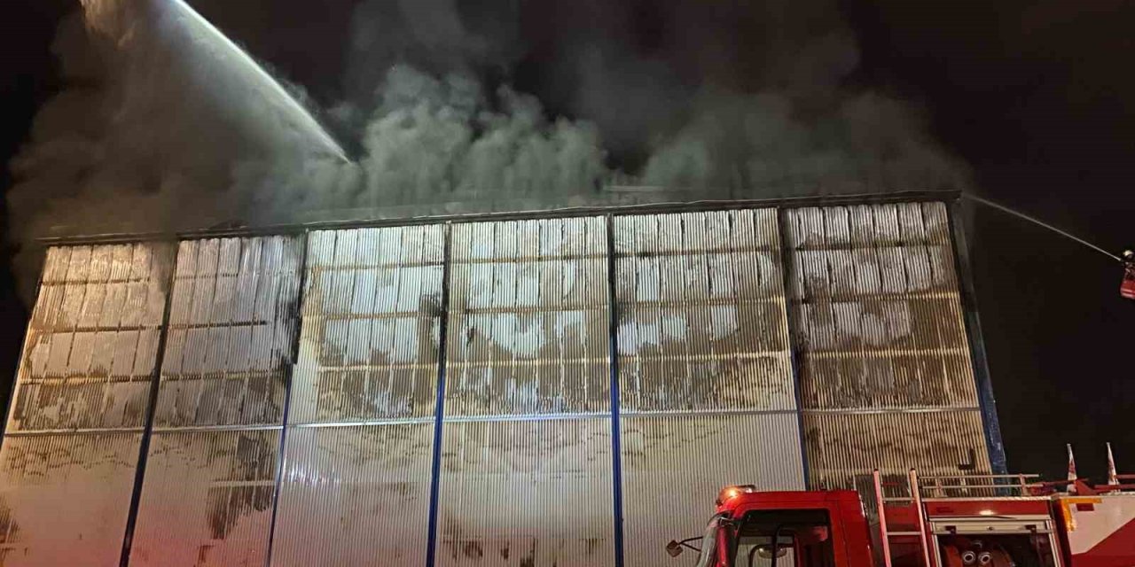 Antalya’da Tersane Yangını