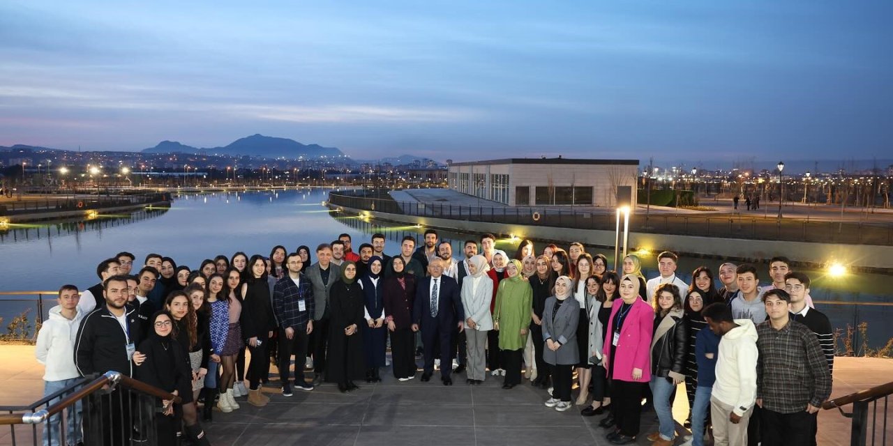 Başkan Büyükkılıç, Geleceğin Hekimleri İle Buluştu