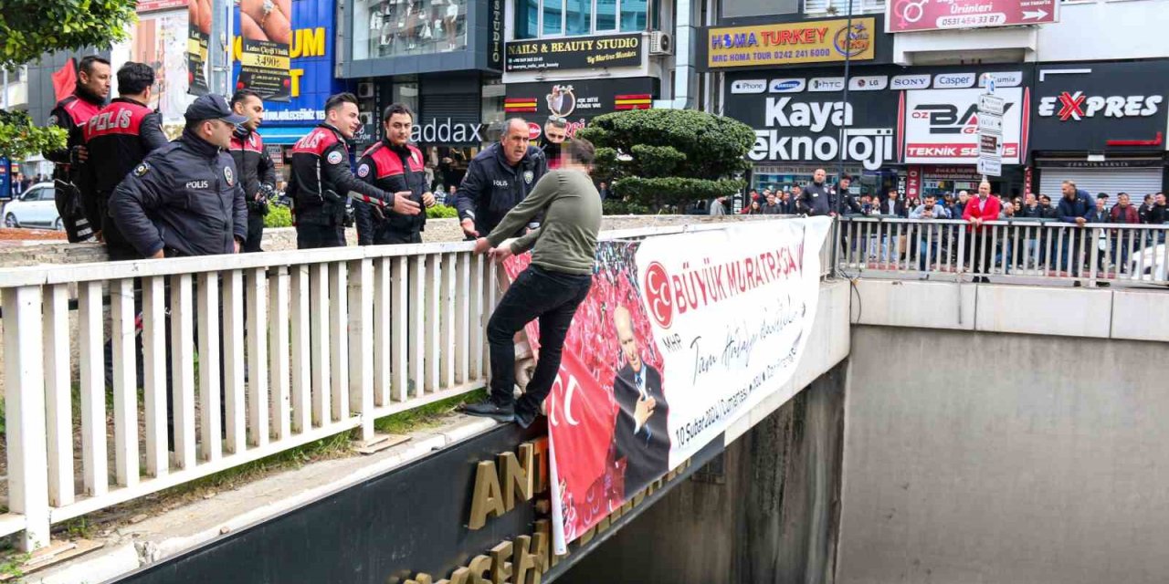 Polisten Hayat Kurtaran El