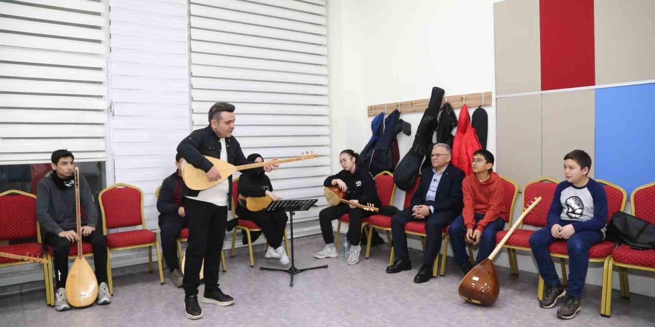 Başkan Büyükkılıç’tan Geleceğin Sanatçılarına: "sizler Bizim Ümidimizsiniz"