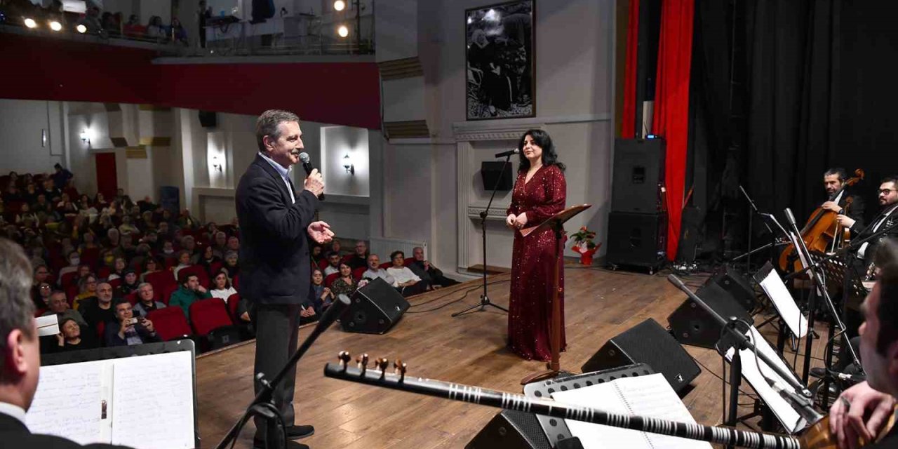 Güllerin Sesi Kadınlar Korosu Konseri