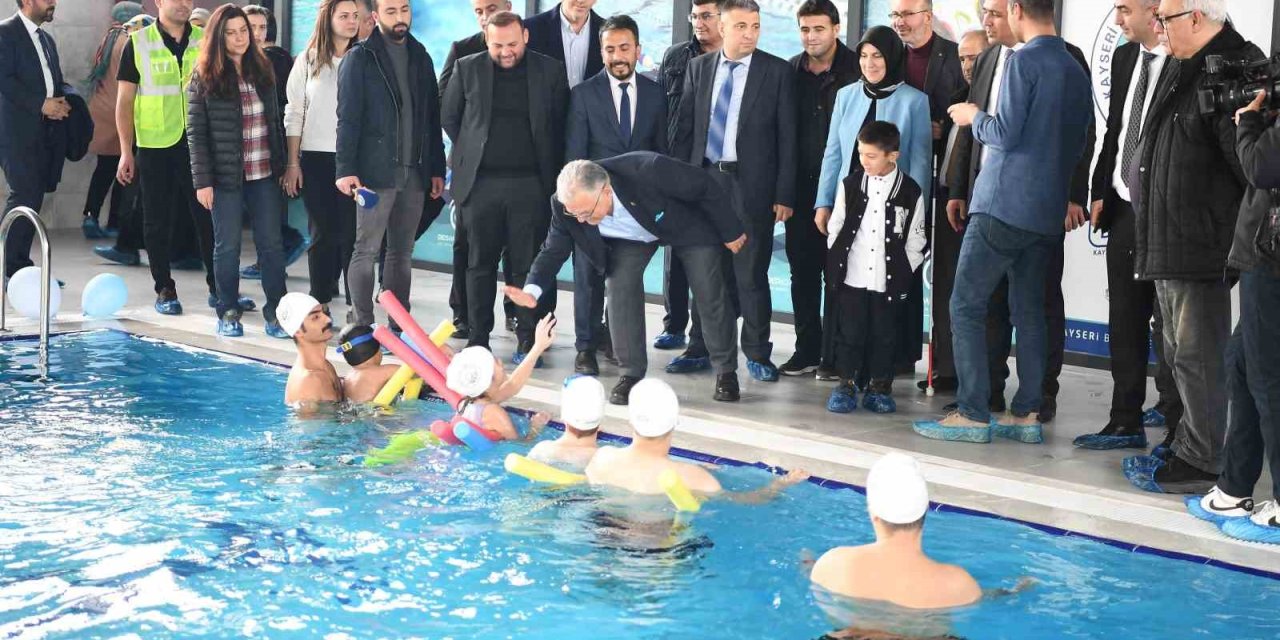 Özel Bireylere Engelsiz Yaşam Merkezi Havuz Kompleksi Kazandırıldı
