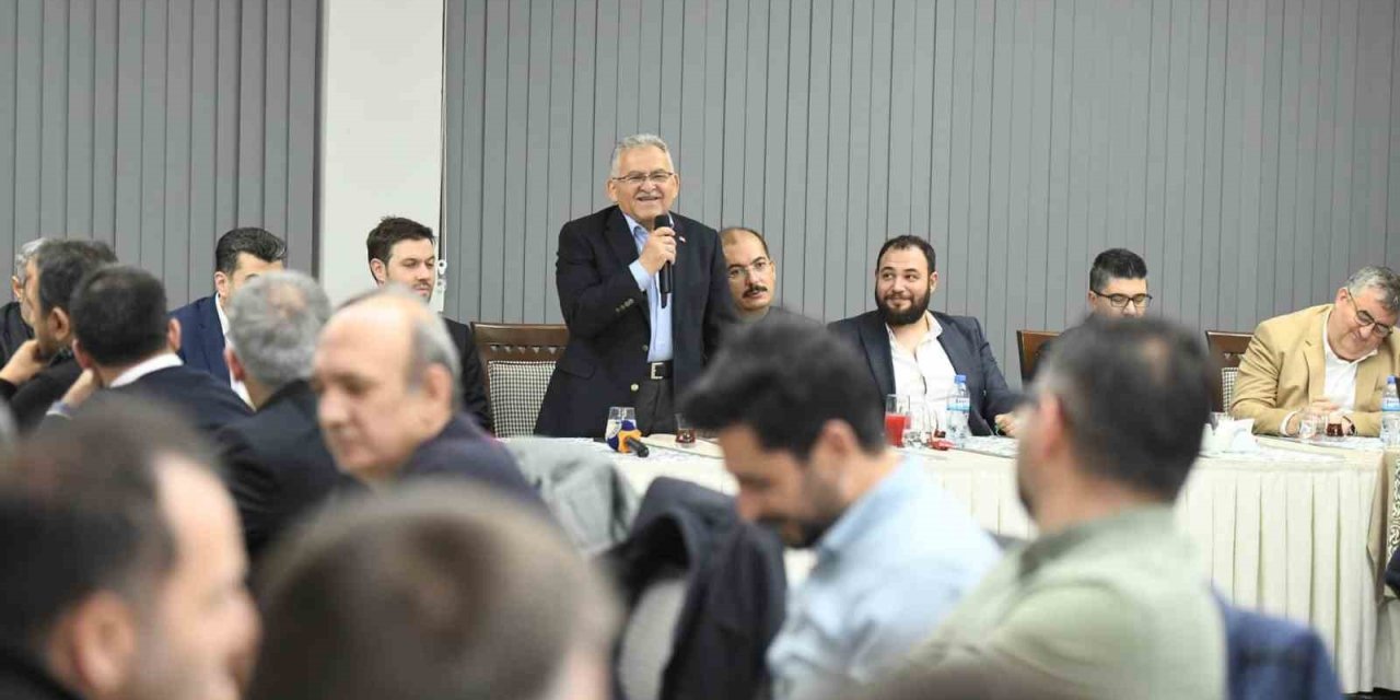 Başkan Büyükkılıç’tan Bilişim Sektörü İle "akıllı Şehir" İstişaresi