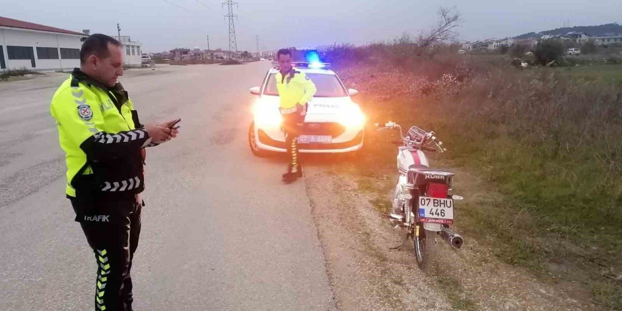 Devrilen Motosikletin Sürücüsü Yaralandı