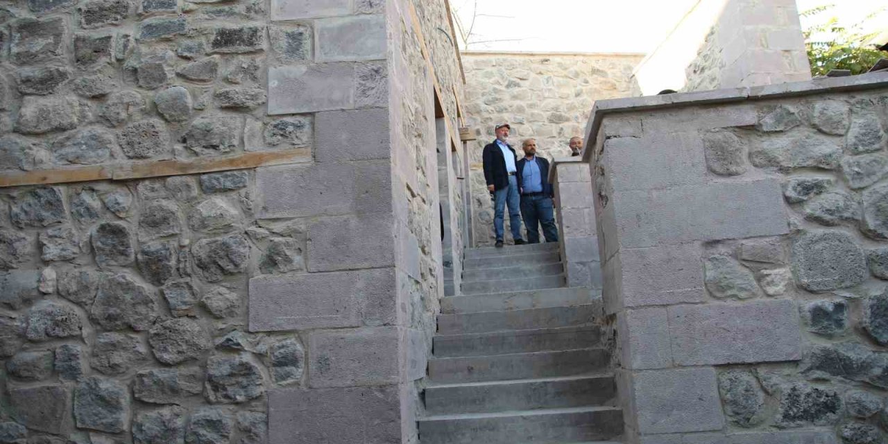 Başkan Çolakbayrakdar, “kadim Erkilet’i, Yeniden Şehrin Kültür Hazinesi Olarak Kazandırıyoruz”