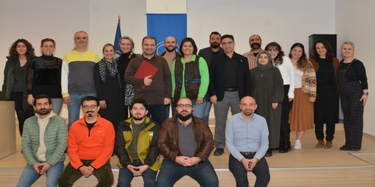 Eğitim Fakültesinde “iki Kere Farklı Bireyler” Konusu Konuşuldu