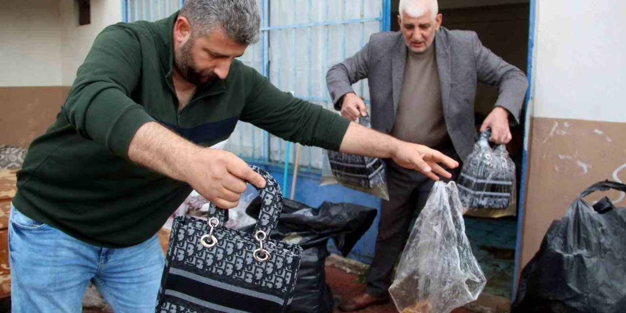 Sel Felaketinden 8 Gün Önce Kiraladığı Depoda 1,5 Milyonu Çöp Oldu