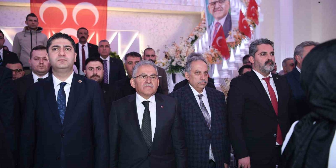 Başkan Büyükkılıç, Talas’ta Avşar Vatandaşlarla Kucaklaştı