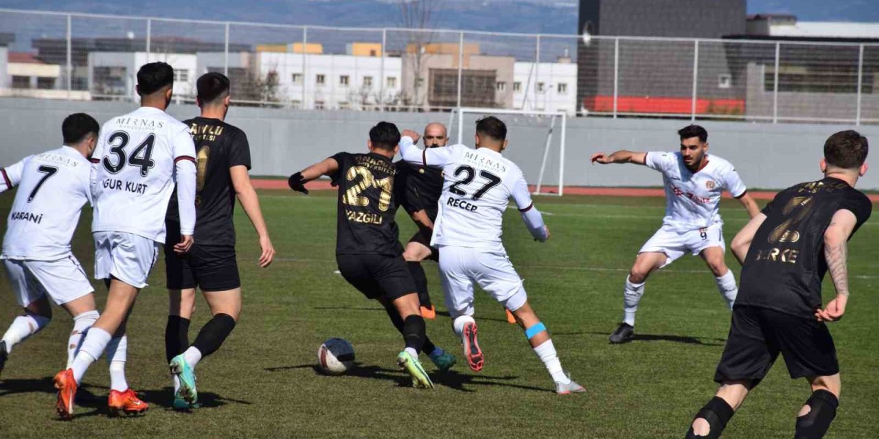 Tff 3. Lig: Anadolu Üniversitesi: 0 - Turgutluspor : 2