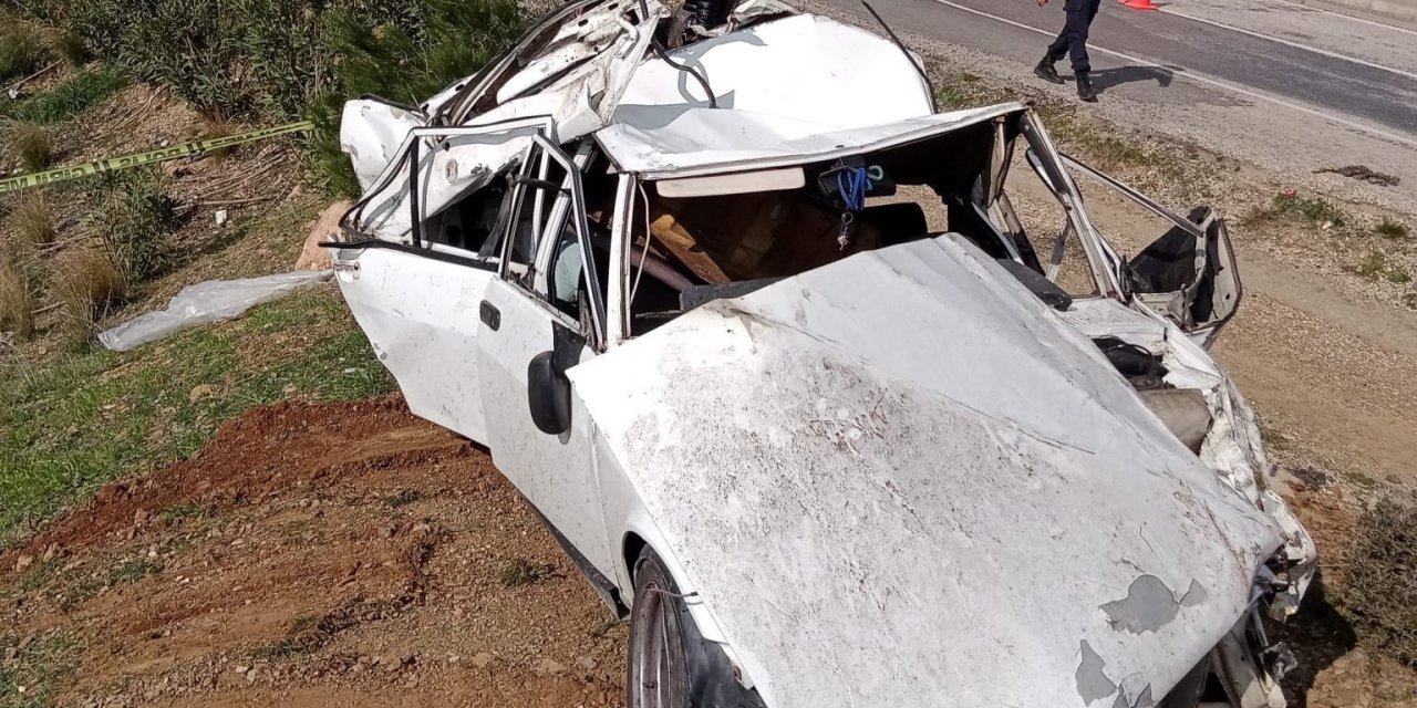 Mersin’de Otomobil Şarampole Yuvarlandı: 2 Ölü