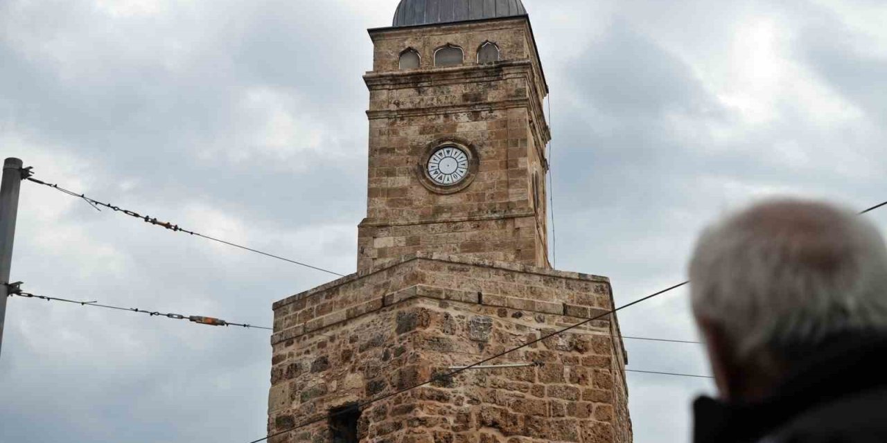 Tarihi Saat Kulesi Saatine Kavuştu