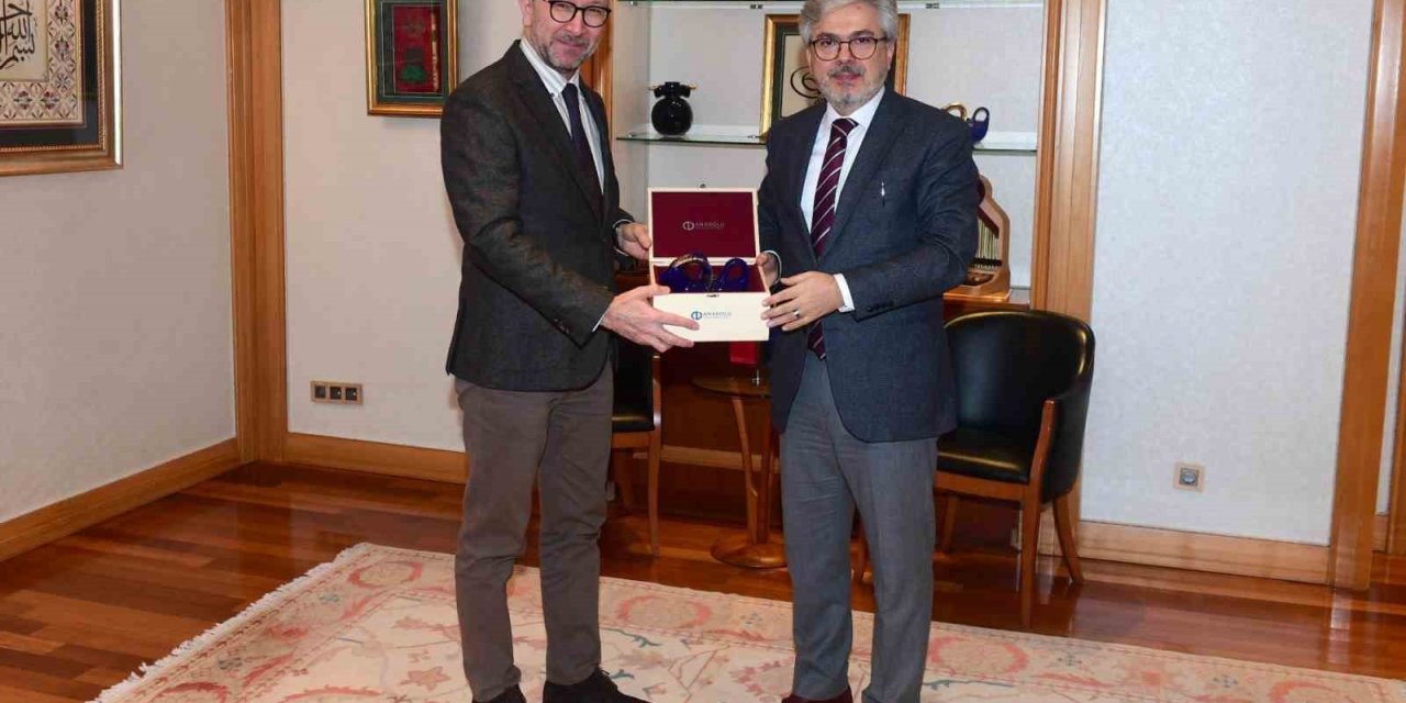 Bakan Yardımcısı Yelkenci’den Rektör Erdal’a Ziyaret