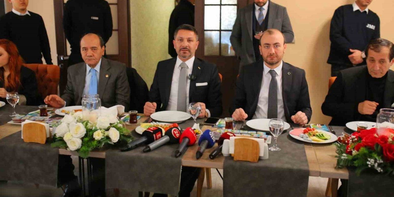 Genç Başkan Tepebaşı’nın Yüzünü Güldürecek