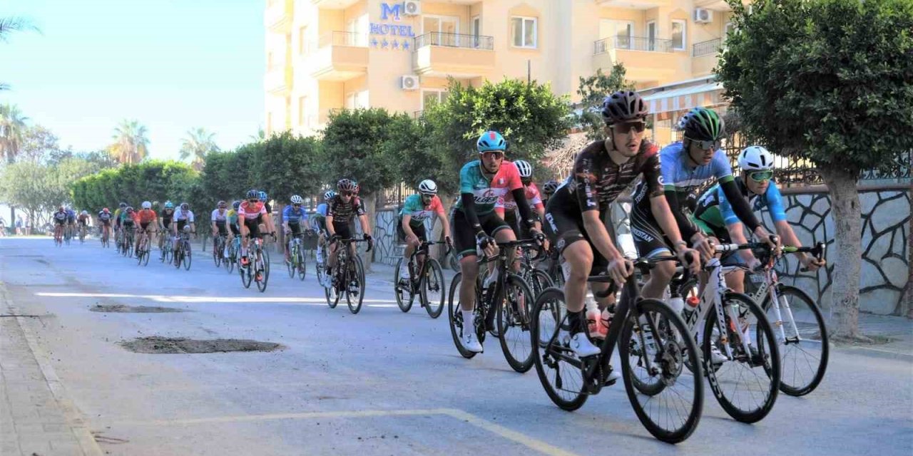 Pedallar, Alanya’da Dönüyor