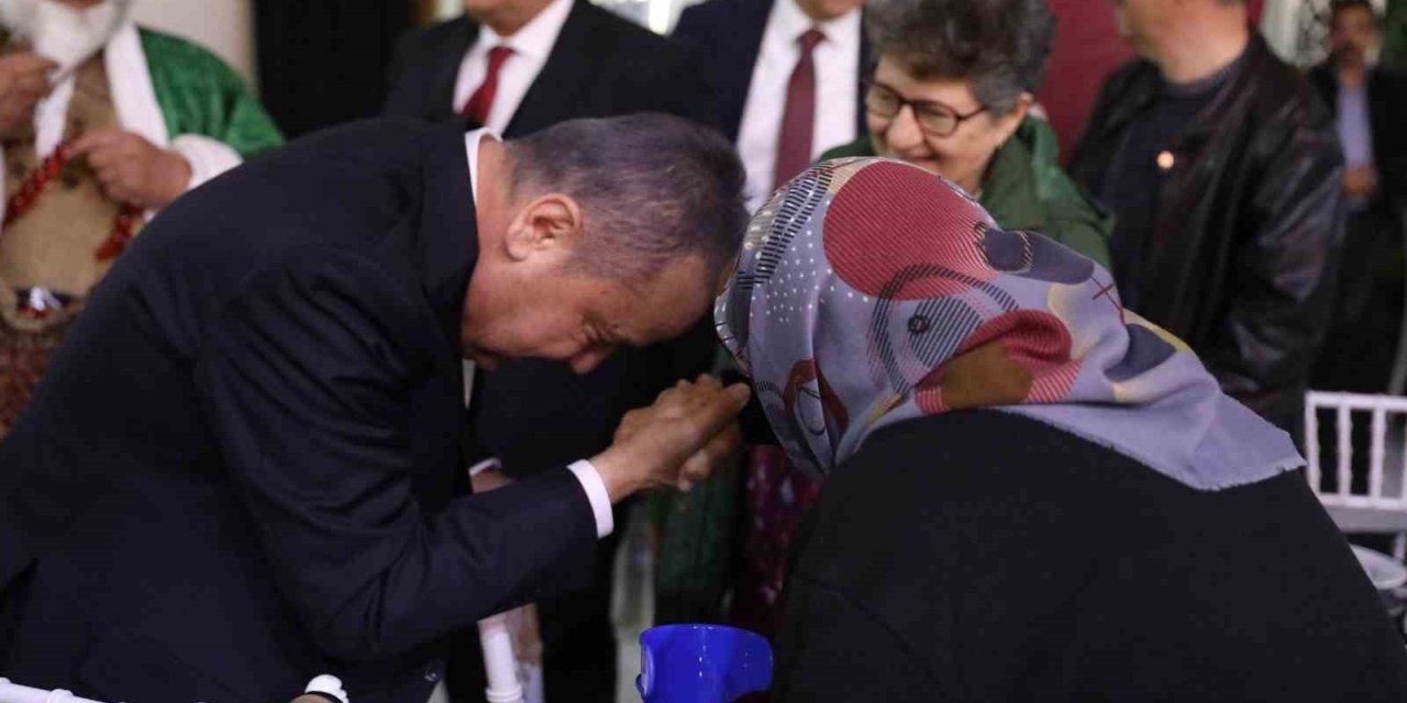 Başkan Böcek, Konyalılar İle Buluştu