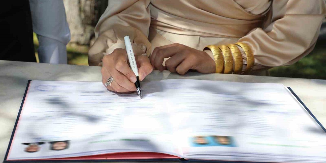 Başkan Yalçın’dan Anlamlı Nikah Hatırası 2 Bini Aştı