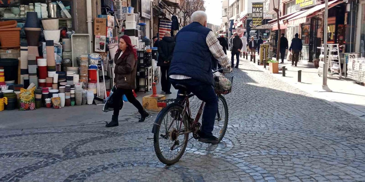 Hava Sıcaklıklarının Artmasıyla Bisikletler Bisiklet Kullanımı Arttı