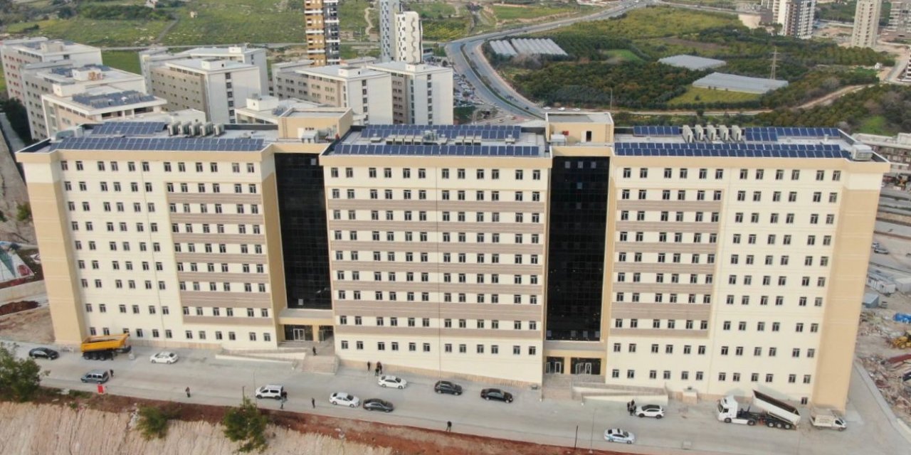 Mersin Valisi Pehlivan: "çiftlikköy Kampüsünde İnşa Edilen Yurdun Tamamlanmasıyla Mersin’de Öğrenci Barındırma Kapasitesi 18 Bine Ulaşacak"