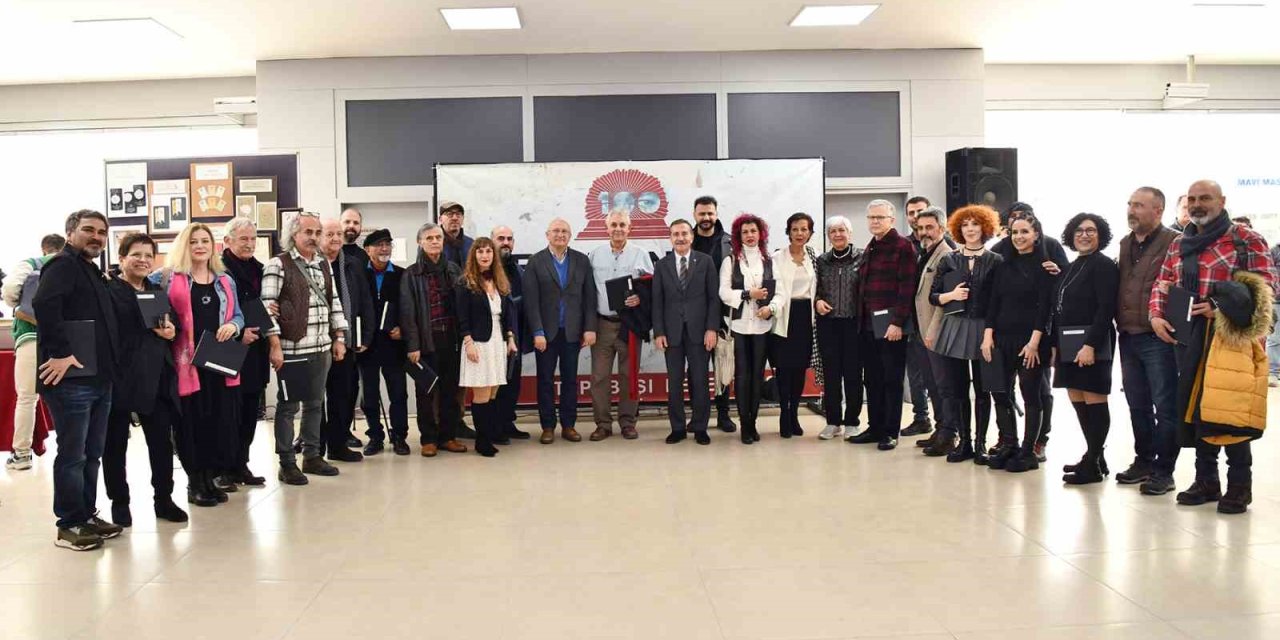 “geri Dönüşüm Oluşum” Sergisi Açıldı