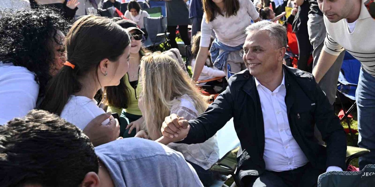 Uysal, Gençlerle Vosahne’de Buluştu