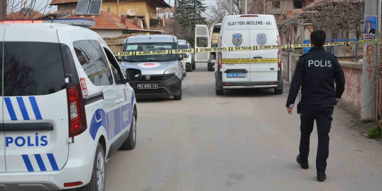 Konya’da Yalnız Yaşayan Adam Evinde Satırla Öldürülmüş Halde Bulundu