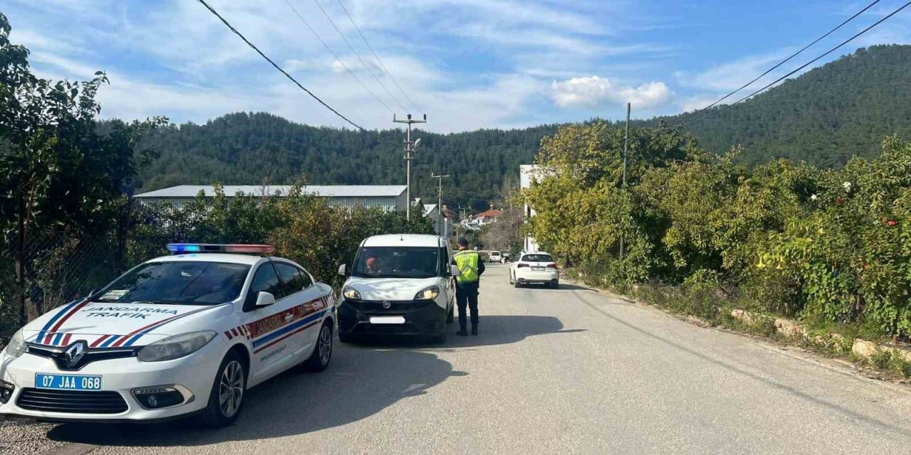 Alanya’da 25 Araç Trafikten Men Edildi