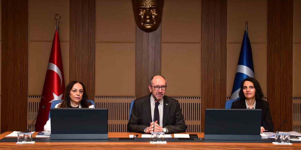 Program İzleme Ve İyileştirme Komisyonu İlk Toplantısını Gerçekleştirdi