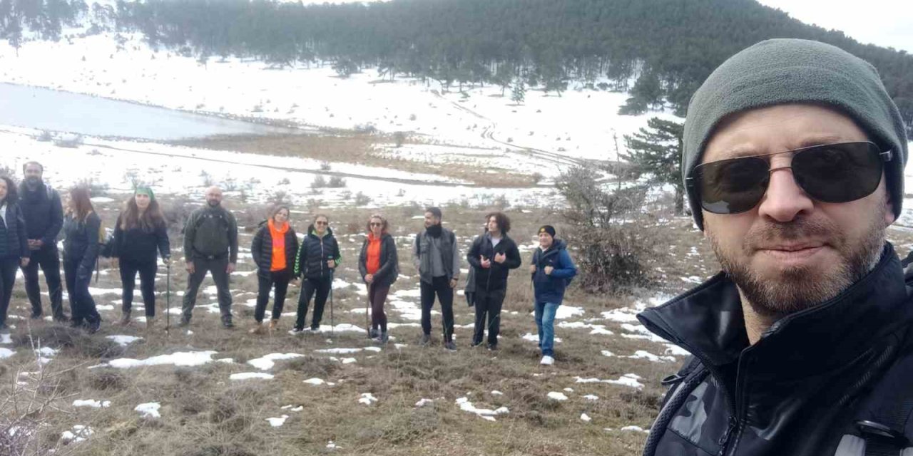 Karlar Altında 14 Kilometrelik Yürüyüş